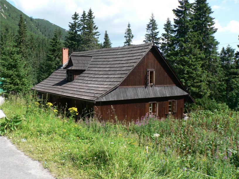 Stare schronisko górskie